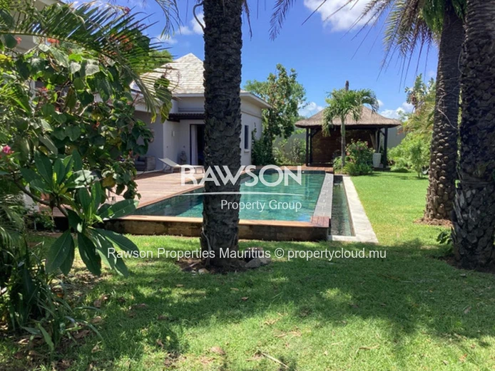 Villa 4 Chambres | Bureau | Piscine | Accessible Aux Étrangers | Pereybere | €