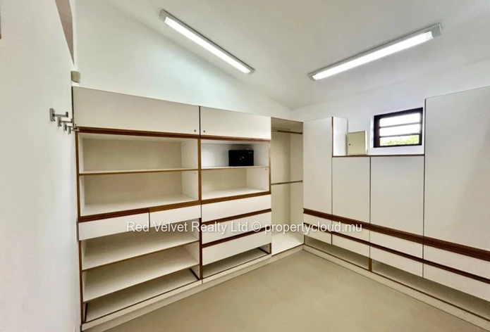Villa de luxe de 4 chambres à louer à Tamarin
