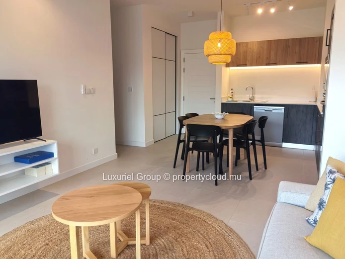 Élégant Appartement D’Angle De 3 Chambres À Beau Plan