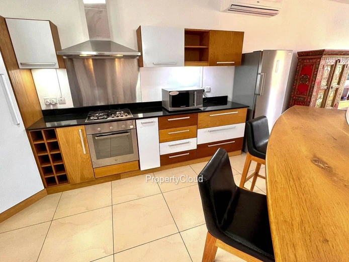 À Louer– Appartement Villa Star De 4 Chambres Avec Piscine Privée – Port Chambly – Baie Du Tombeau