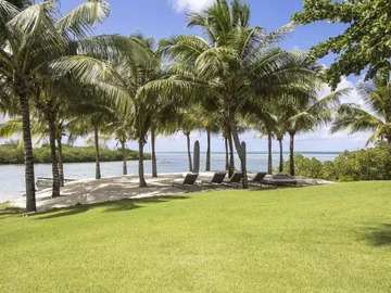 5 Bedroom Villa