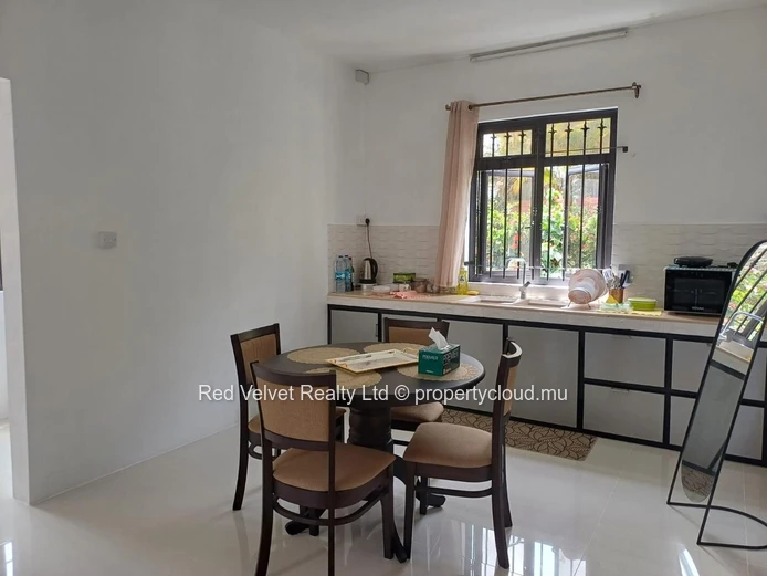 Elegant 5-Bedroom Family Home for Rent in Albion