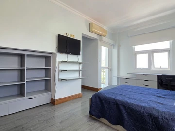 4 Bedroom Apartment