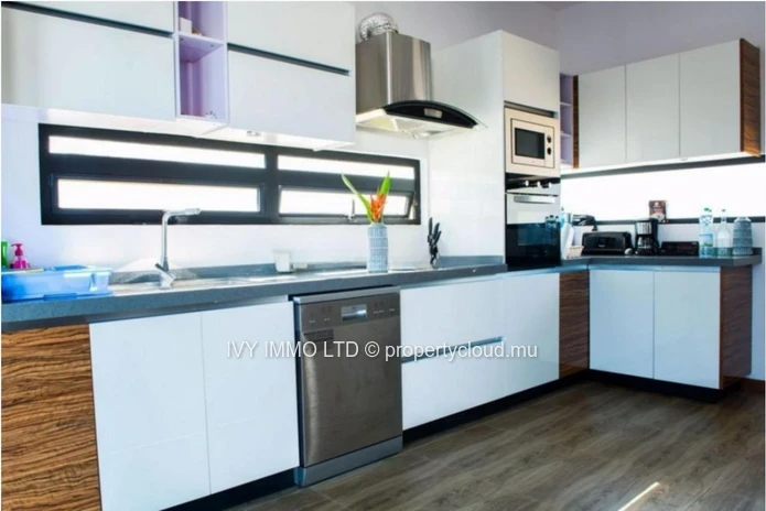 Spacious Villa for Long Term Rent   Located at the beautiful #grandbaie      Rent 90 000MUR  Pool and garden maintena...