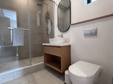 4 Bedroom Apartment