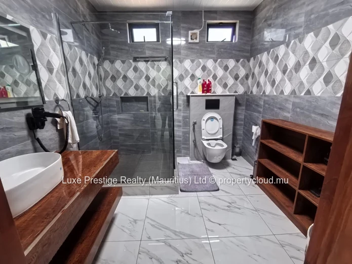 Premium 3-Bedroom All-Ensuite Villa with Private Pool, Rooftop Terraces & Study Area | Grand Baie, Chemin Vingt Pieds