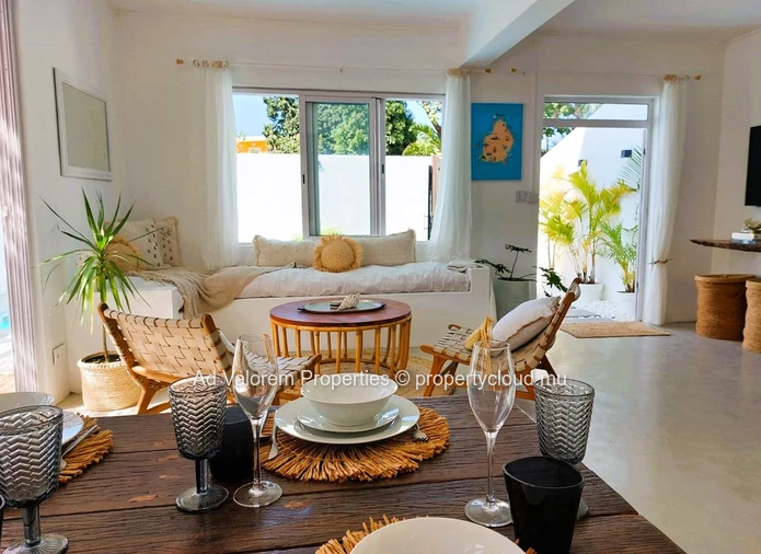 For Sale – Furnished Duplex with Private Pool, just 400m from Bain Boeuf Beach