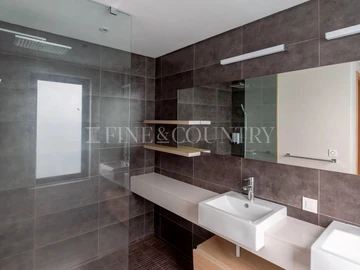 Penthouse de 3 Chambres