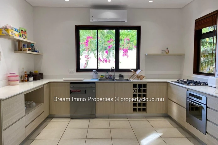 Beautiful Golf Mountain View Villa In Tamarina Resort & Spa, Mauritius