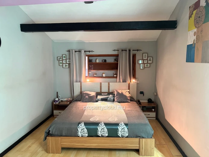 Albion – À vendre, deux villas avec piscine, proches de la plage