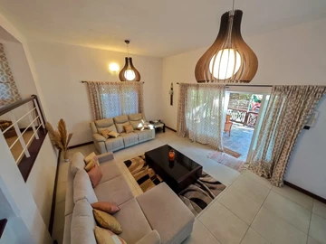 4 Bedroom Villa