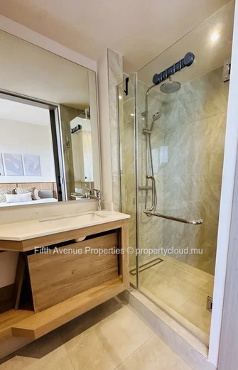 3-Bedroom Apartment with Mountain Views