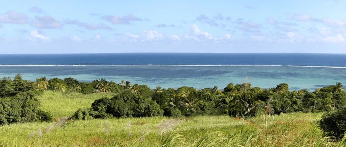 Land for Sale – Breathtaking Lagoon & Mountain Views