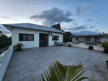 6 Bedroom Townhouse, Duplex
