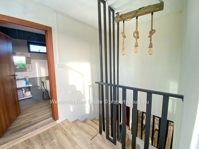 Modern 3-bedroom apartment for rent in the heart of Pereybere