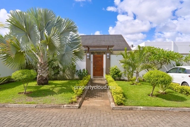A vendre villa dans une résidence de prestige accessible aux étrangers. A deux minutes du centre de Grand Baie.