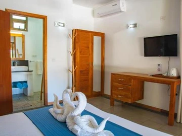 20 Bedroom Hotel