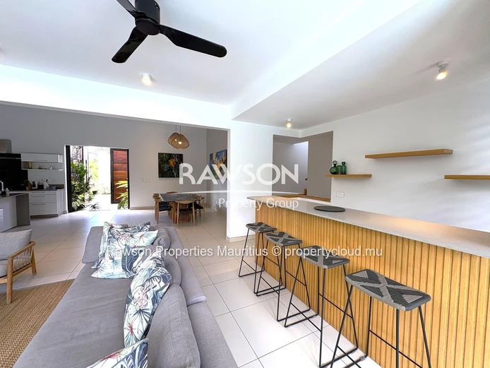 4 Bedroom Villa | Garden And Pool | Pds | Pereybere | Accessible To Foreigners | Usd