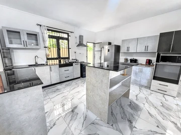 3 Bedroom Townhouse, Duplex
