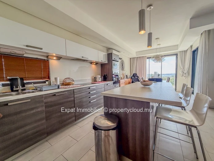 Appartement De Prestige 3 Chambres Avec Vue Mer & Montagne – Tamarin