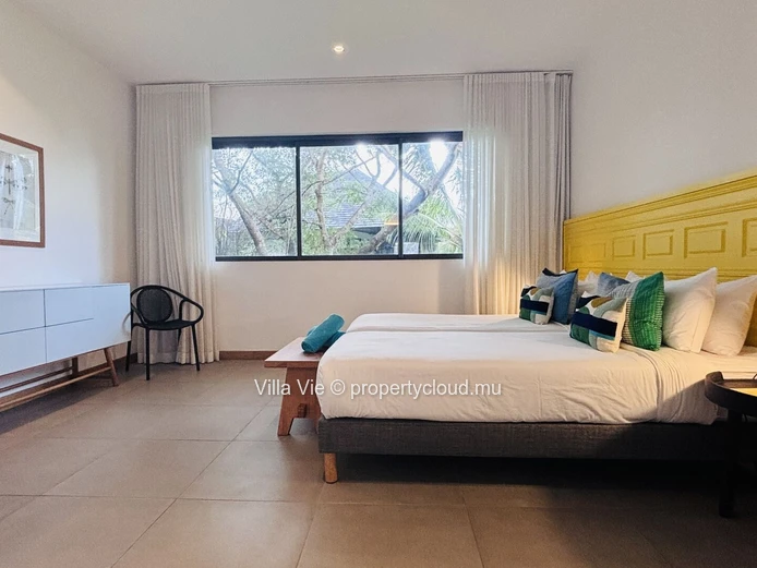Grand Gaube - 4-bedroom ensuite villa with swimming pool
