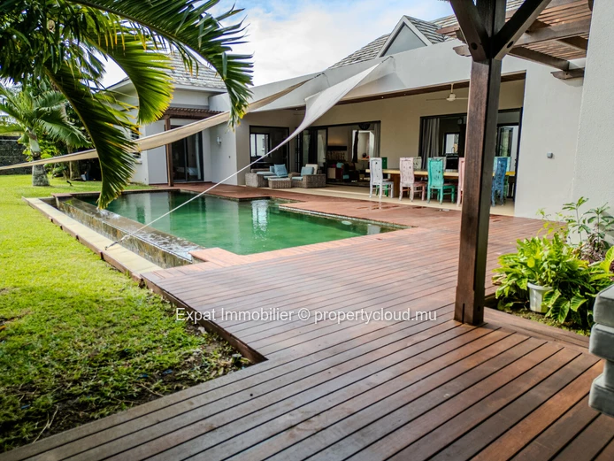 Exceptional Single-Storey 4-Bedroom Villa With Swimming Pool And Large Landscaped Garden – Grand Baie