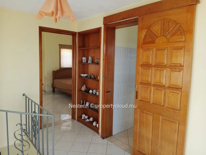 Appartement dans maison traditionnelle mauricienne dans un quartier résidentiel