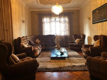 7 Bedroom House