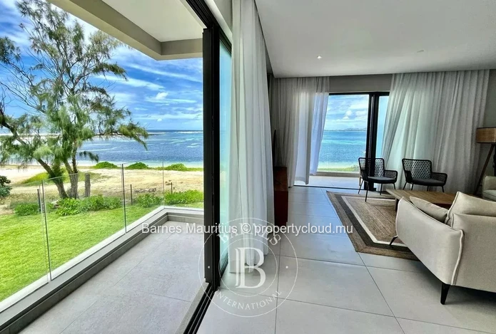 POST LAFAYETTE - First Floor Apartment with Sea Views - 3 Bedrooms