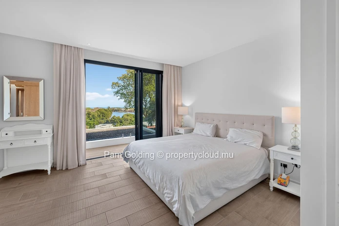 4-Bedroom Villa in Akasha Villas, Cap Tamarin – Private Pool & Coastal Views