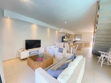 4 Bedroom Townhouse, Duplex