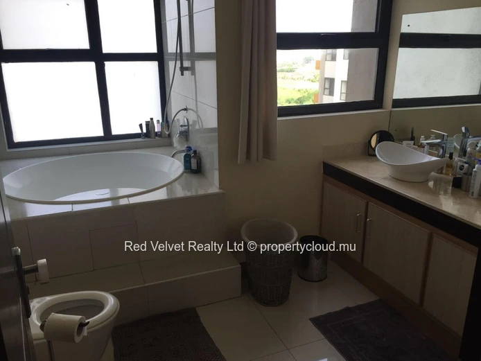 Penthouse de luxe de 4 chambres à louer à Sodnac, Quatre Bornes