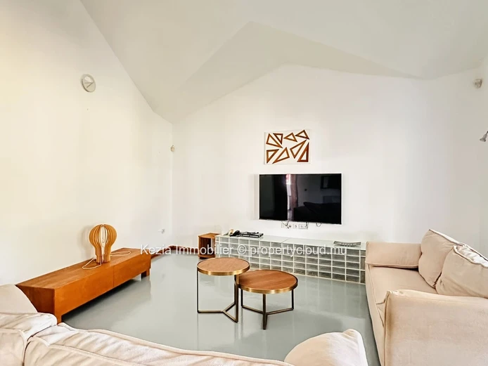 A Villa Open To Nature With A View Of The Northern Islands