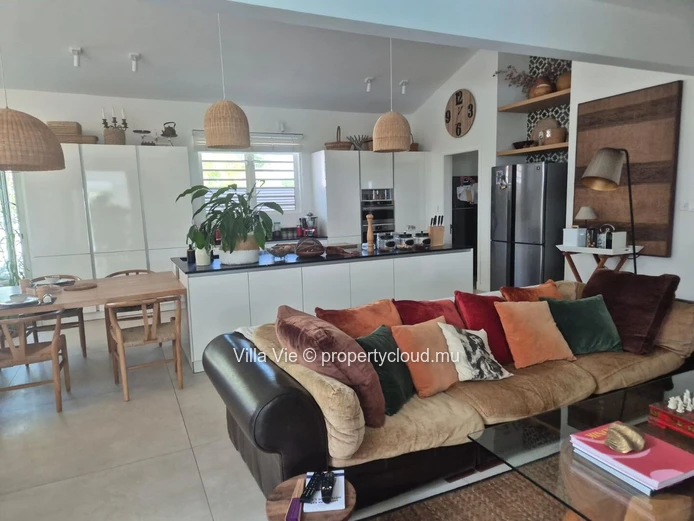 Bon Espoir - Belle maison familiale de 4 chambres en-suite avec jardin et piscine (Mandat exclusif)