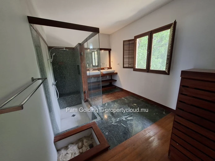Piton - Maison à vendre – Pam Golding Mauritius
