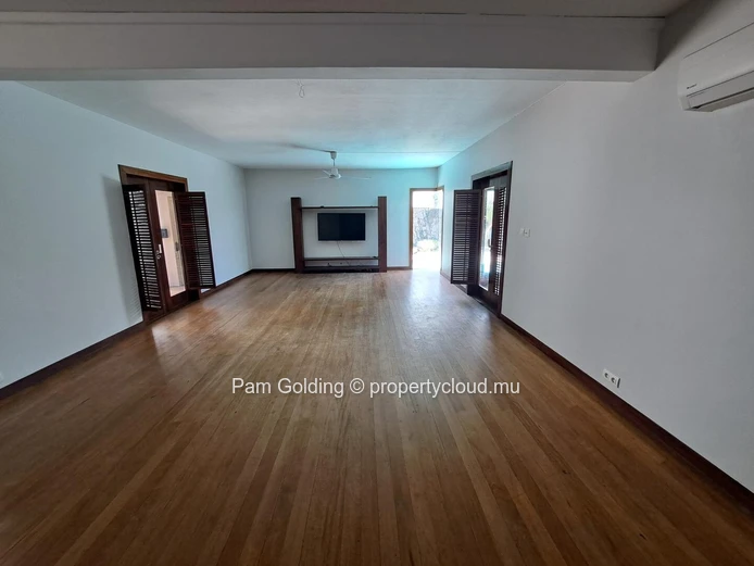 Piton - Maison à vendre – Pam Golding Mauritius