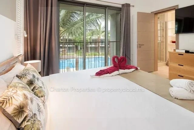 Appartement de 2 chambres en suite avec terrasse et vue dégagée sur le golf
