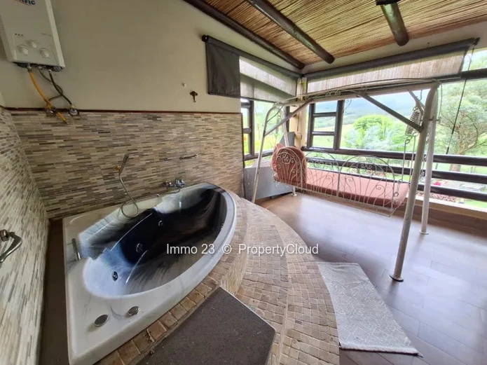 Maison / Villa - 3 chambres - Midlands - Ref. MA97621VE