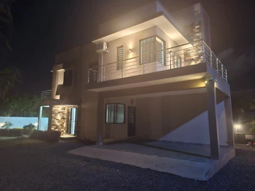 4 Bedroom Villa