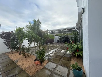 Modern Villa with Pool for Sale in Péreybère