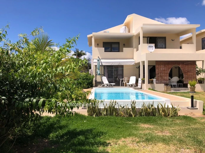 FOR SALE: Contemporary 3-Bedroom Villa with Pool ,Black Rock, Tamarin