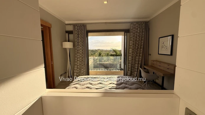Appartement de luxe de 5 chambres en suite à louer à Balaclava - 150 000 Rs par mois