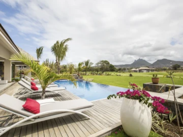 4 Bedroom Villa