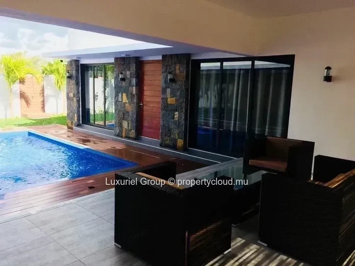 Belle Villa Contemporaine Lumineuse À Grand Baie – 3 Chambres