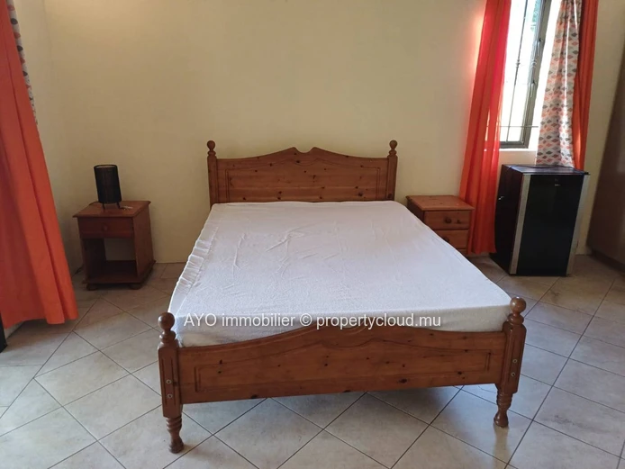 Beautiful 4 bedroom villa with pool and huge garden in Calodyne