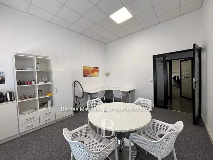 CALEBASSES - Espace Bureau - 70 m²
