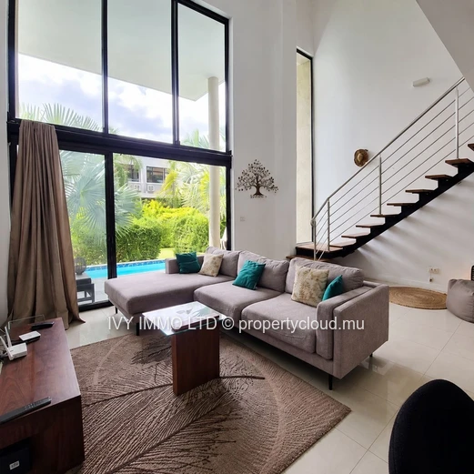 Waterfront Loft-Style Duplex For Rent – Bain Bœuf
