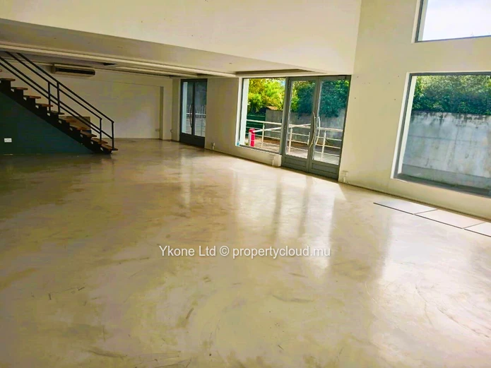 Commercial Space For Rent In Black River