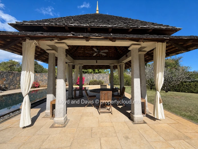 Villa meublée avec piscine au cœur de Tamarina Golf Estate