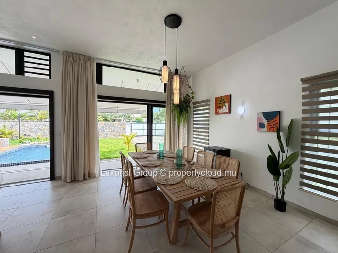 Contemporary Villa For Rent  – Private Pool & Tranquil Setting